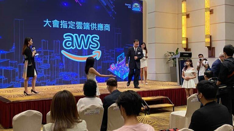 Event Management - Happy Girl